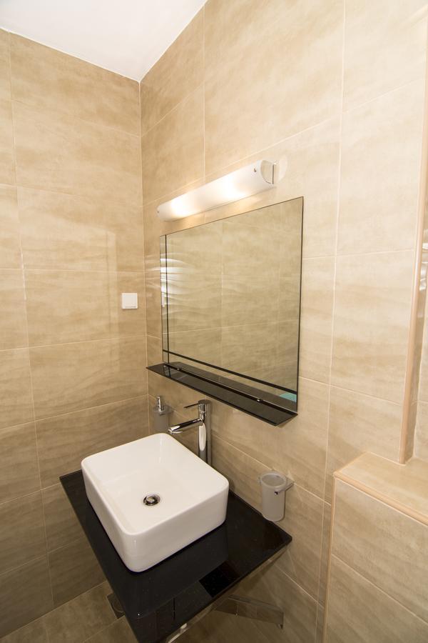 Ema Central Apartment Novi Sad Exterior photo